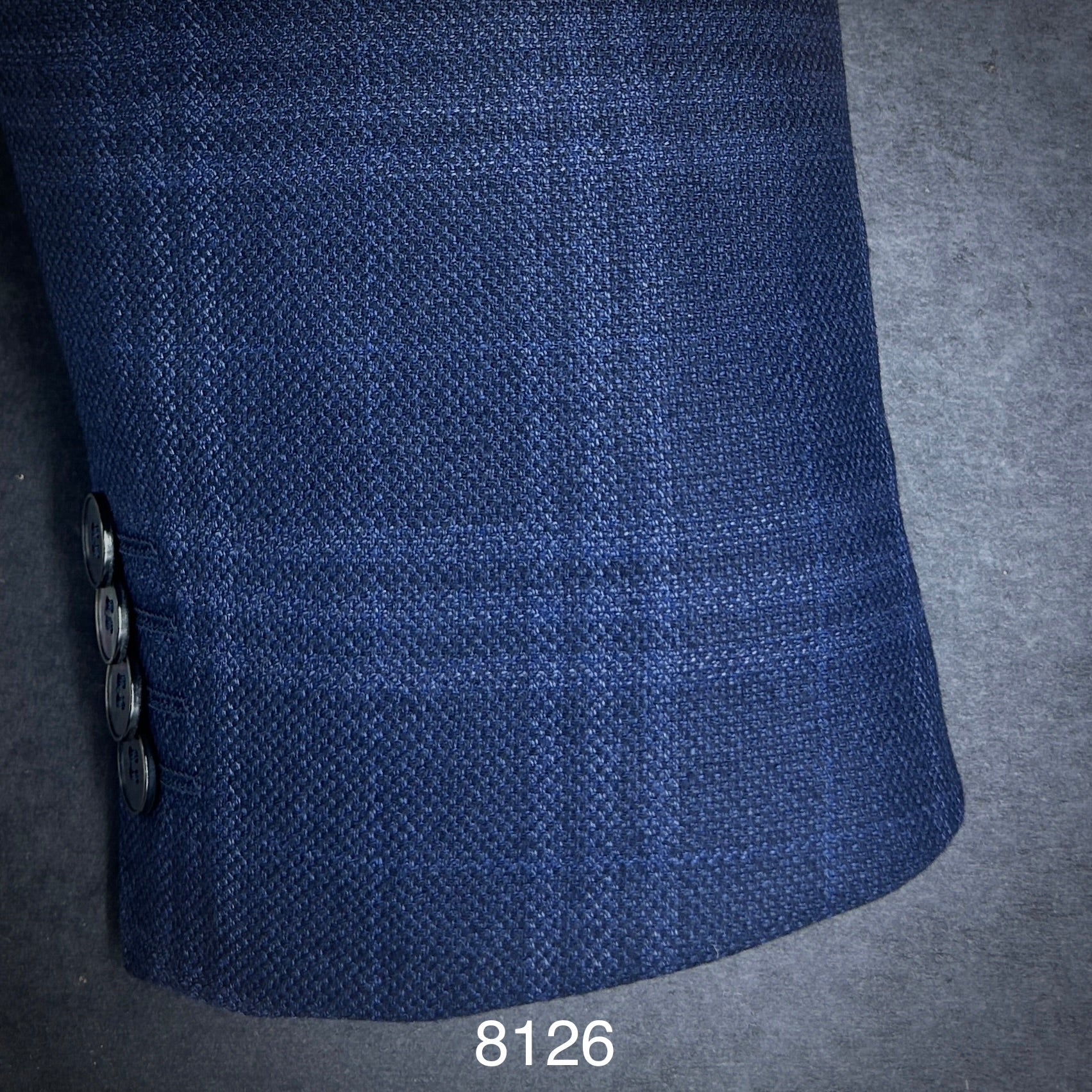 Contemporary Fit | All Wool | 8126