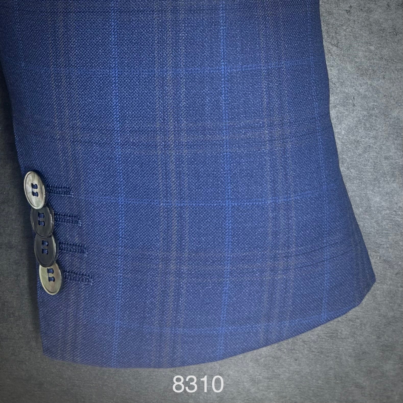 Contemporary | All Wool | 8310