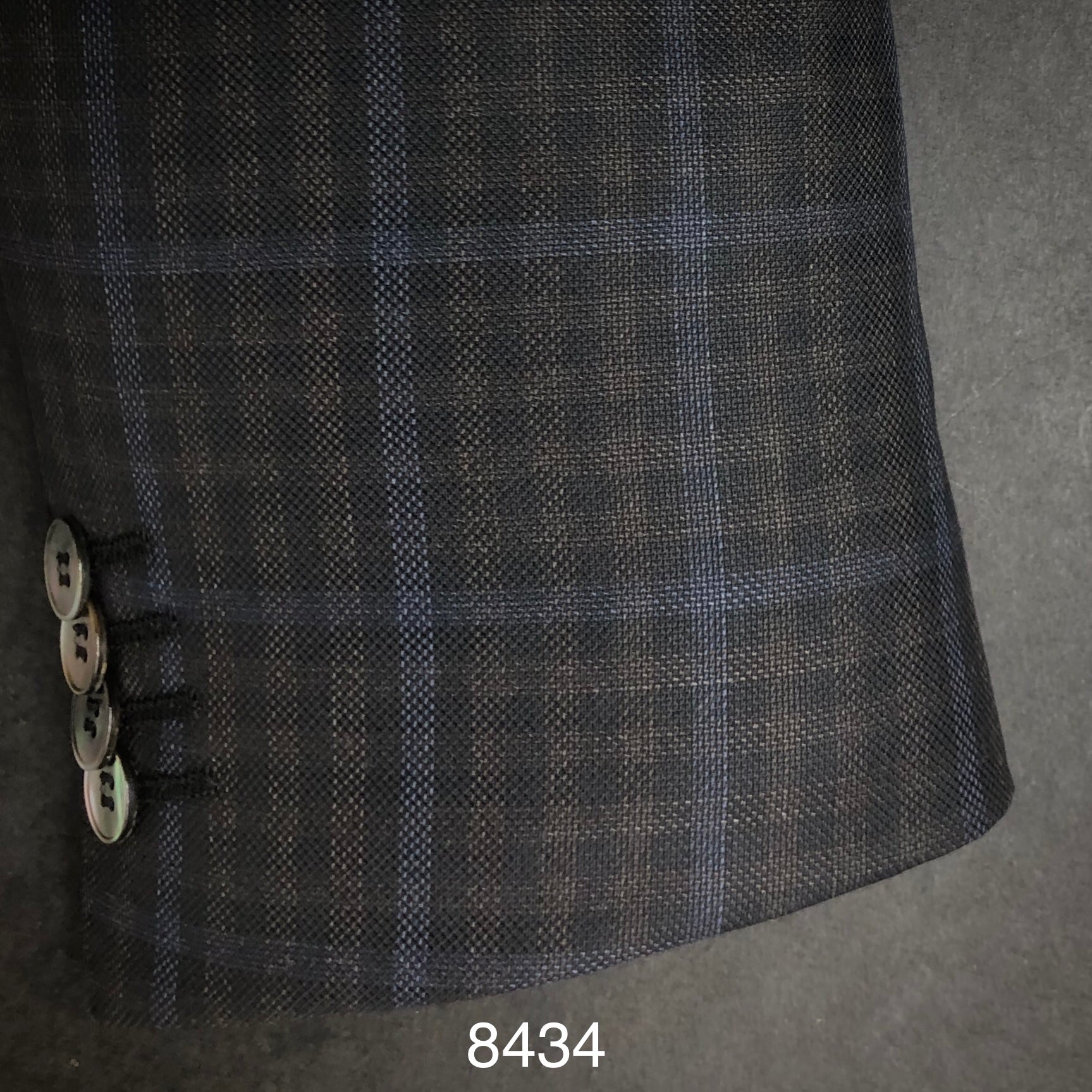 Black Check w/ Tan | Contemp | All Wool | 8434