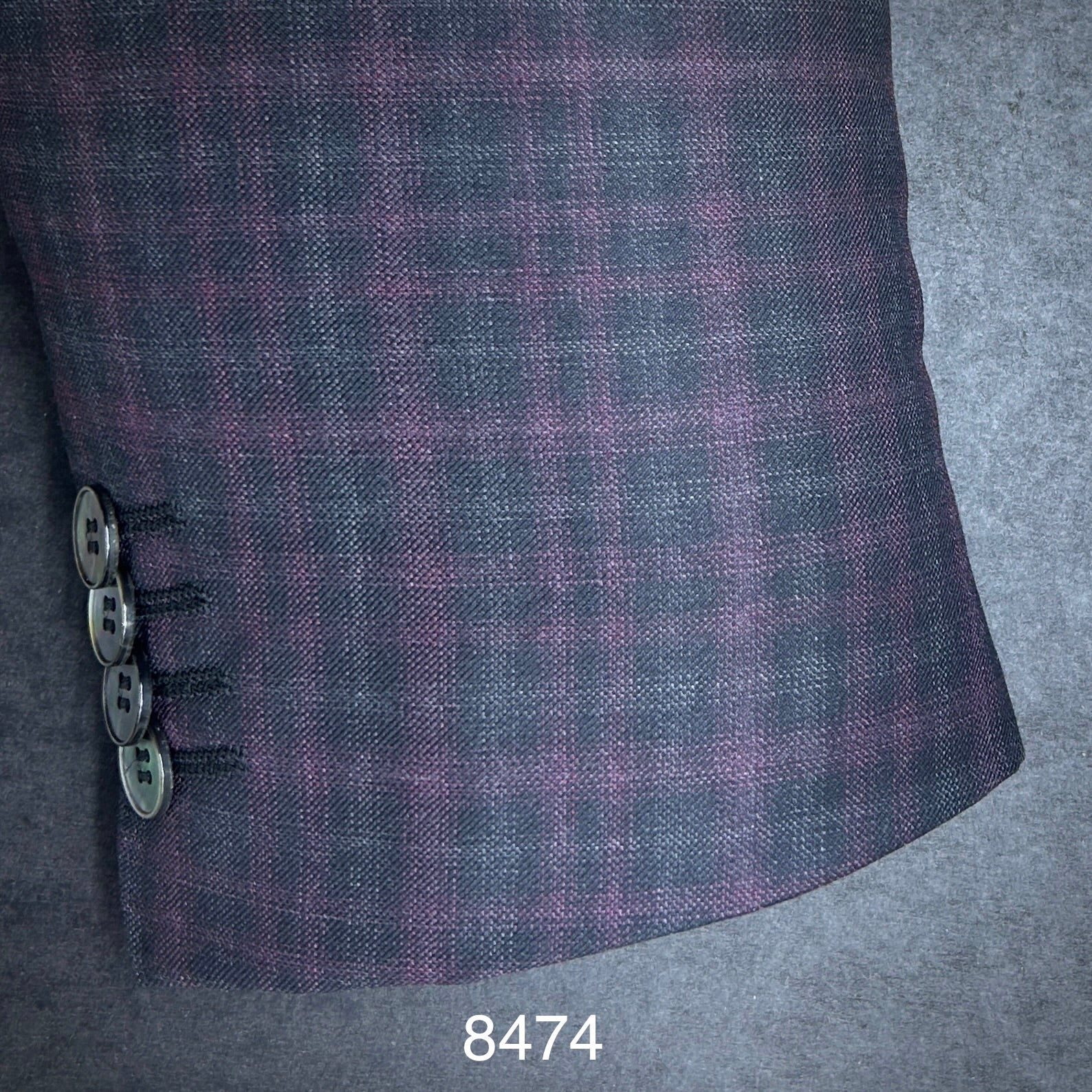 Black Plaid | Contemporary Fit | All Wool | 8474