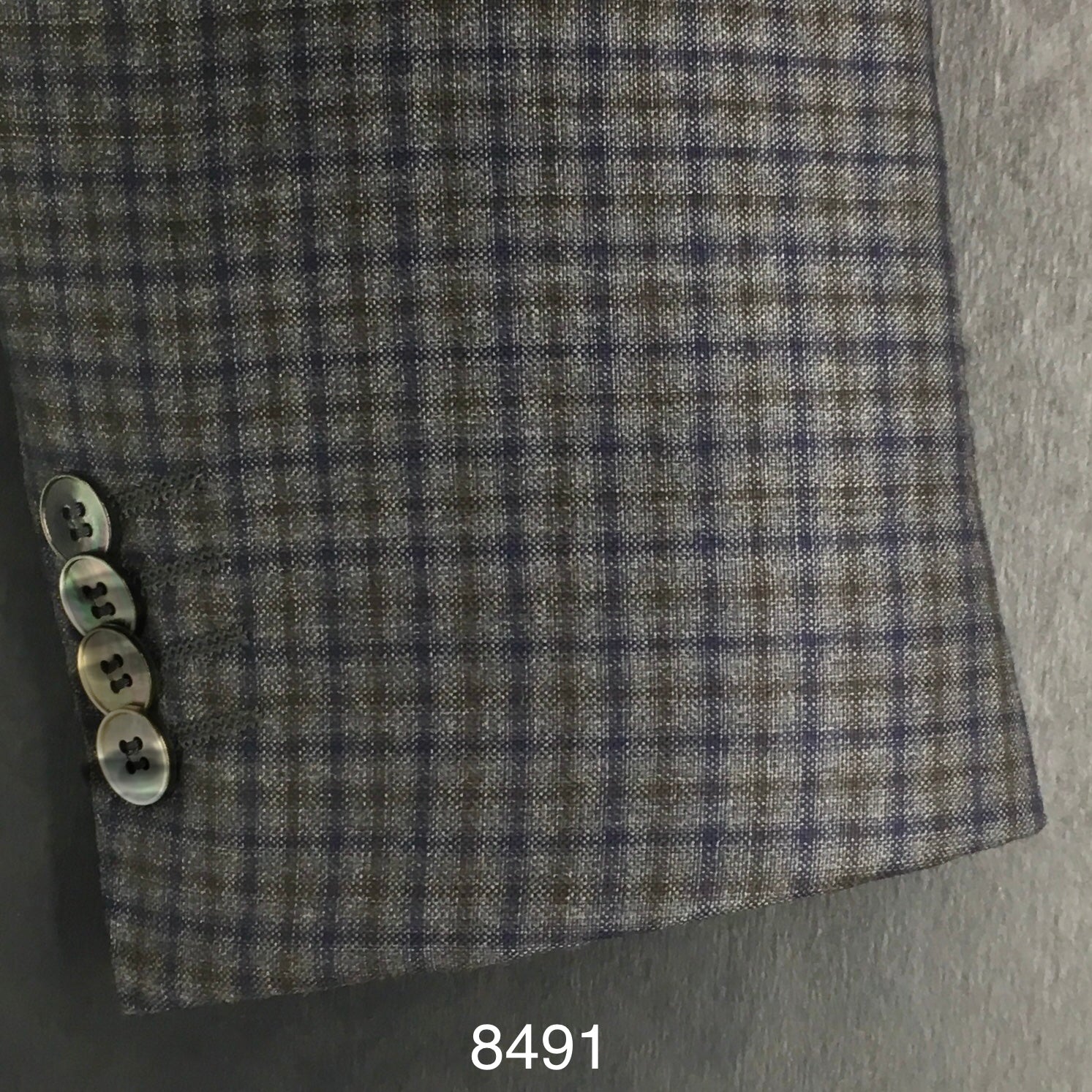 Contemporary | All Wool | 8491