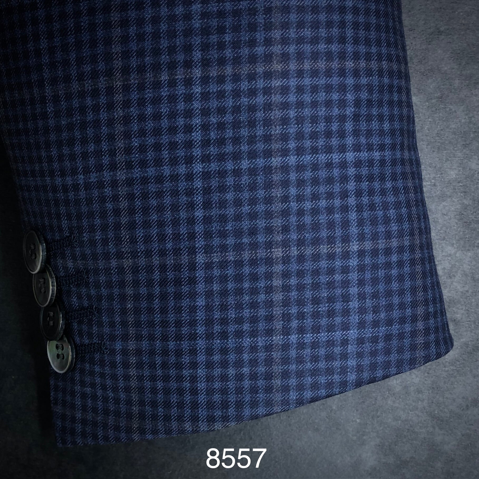 Tan Accent | Contemporary | All Wool | 8557