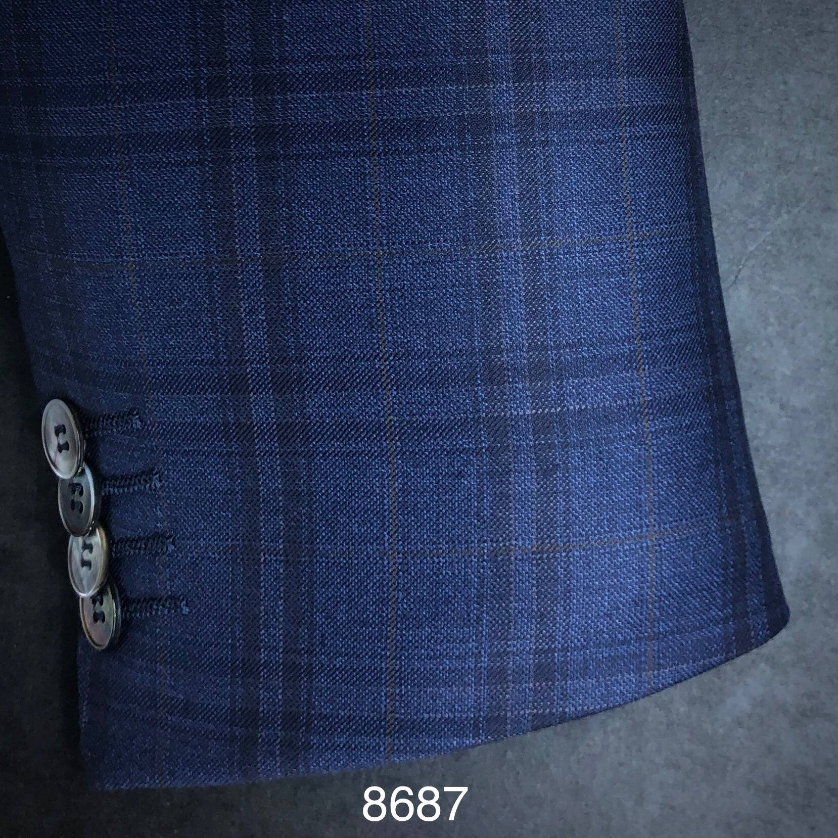 Contemporary Fit | All Wool | 8687